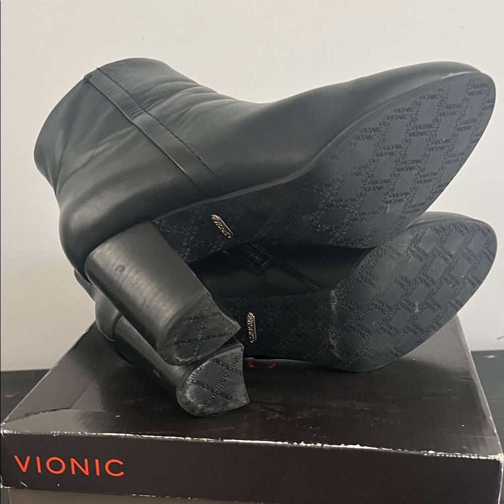 Vionic Perk Kennedy Women's Classic Black Heeled Boots - Picture 2 of 3